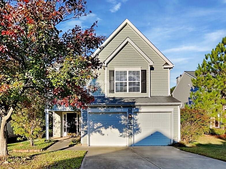 Primary Photo - 1528 Pebble Ridge Dr