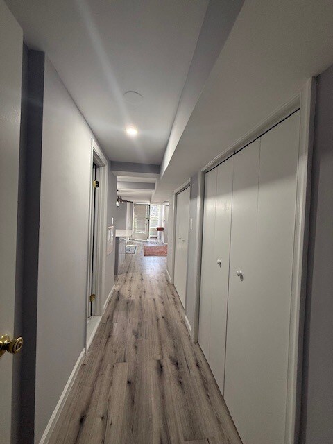 Building Photo - 219 9th St SE