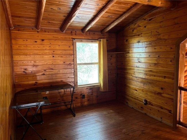 Building Photo - 1215 Agarita Dr