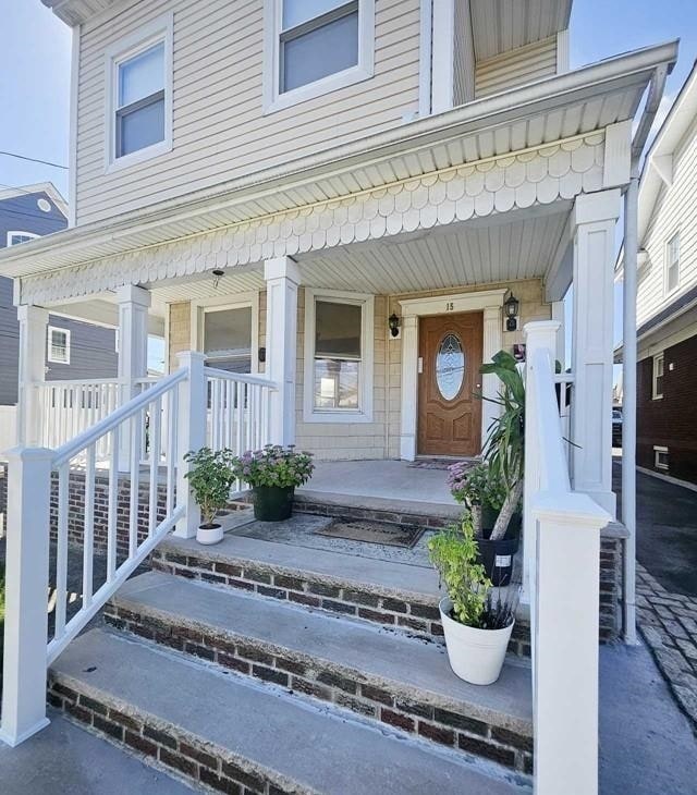 Building Photo - 15 Melrose Ave