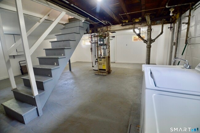 Building Photo - 314 Knowlton St