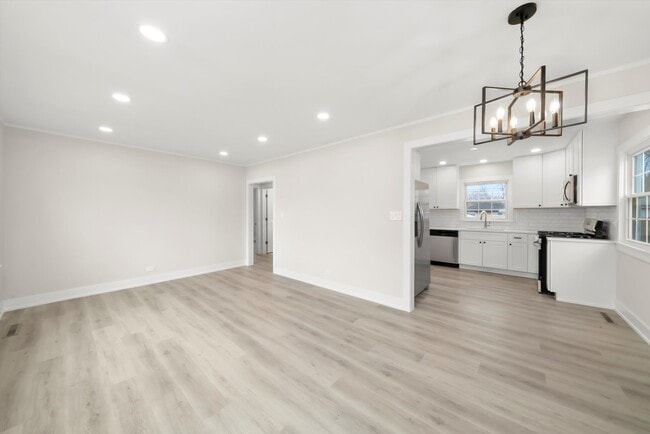 Building Photo - 7318 113th St