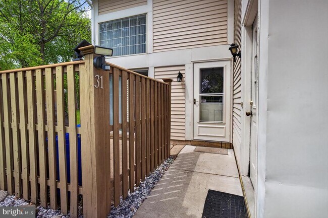 Building Photo - 31 Brookside Ct