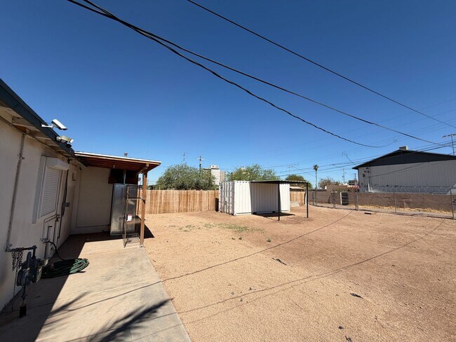 Building Photo - 382 W Cocopah St