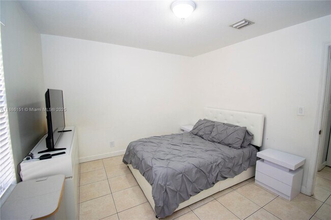 Building Photo - 2317 Liberty St