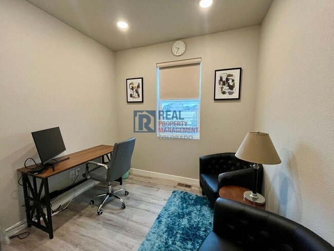 Building Photo - 385 Baler Ct