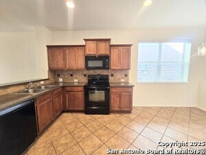 Building Photo - 3639 Bennington Way