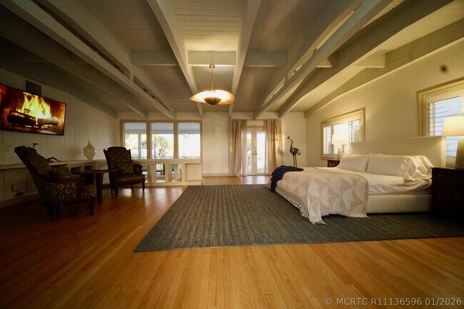 Building Photo - 4000 S Ocean Blvd