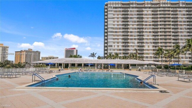 Building Photo - 2 br, 2 bath Condo - 1965 S Ocean Dr Apt 16S