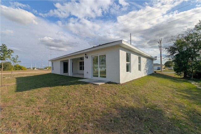 Building Photo - 707 Kismet Pkwy E