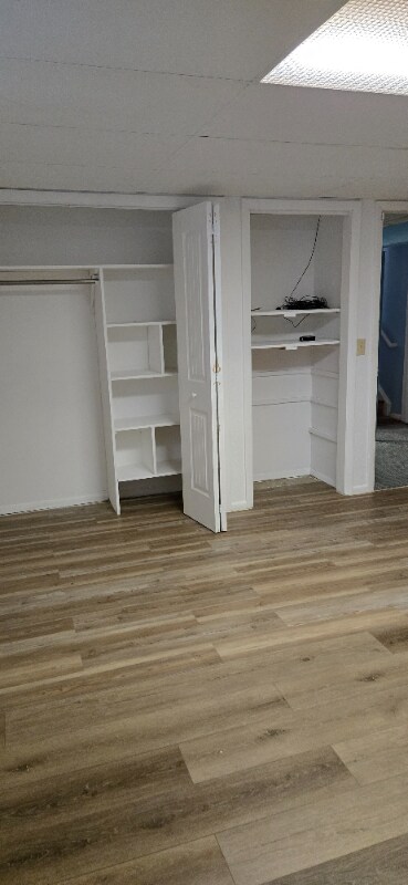 Building Photo - 138 Willow Pl S