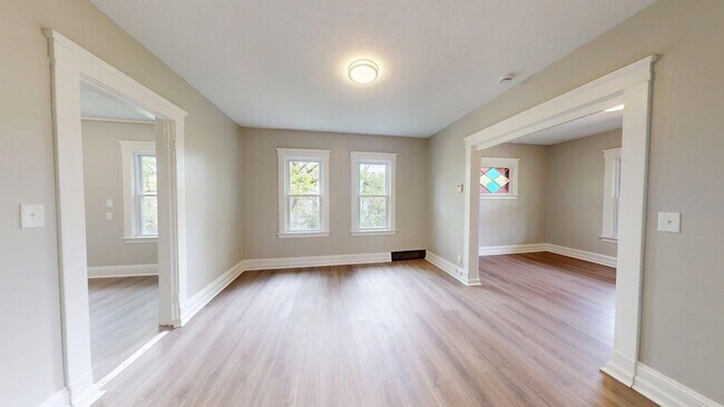 Building Photo - 4202 Ardmore Ave