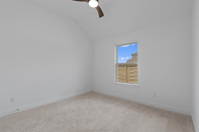 Building Photo - 20240 Smedley Dr