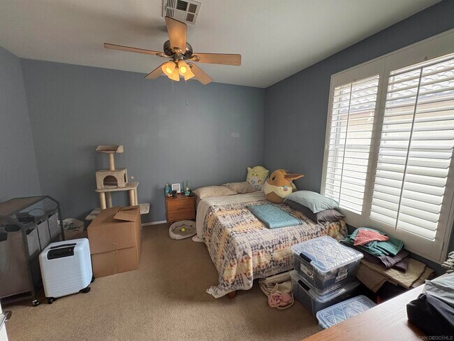 Building Photo - 10915 Sabre Hill Dr