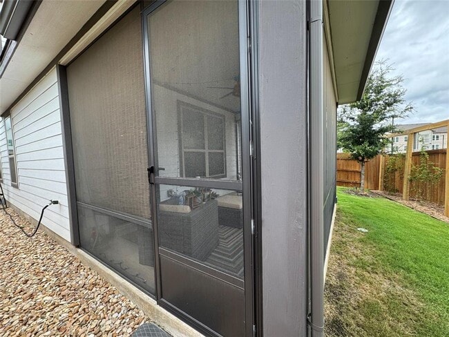 Building Photo - 8500 Cumbrae Ln