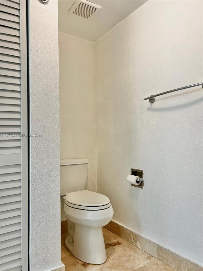 Building Photo - 701 NW 19th St