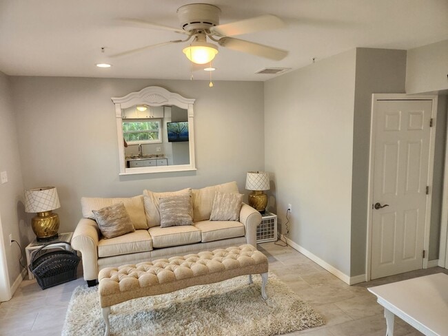 Building Photo - Live on a private island!- Bradenton, FL