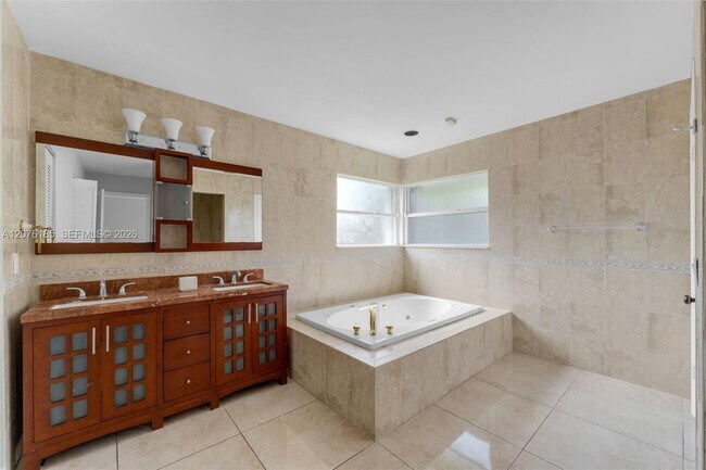 Building Photo - 9835 SW 56th St