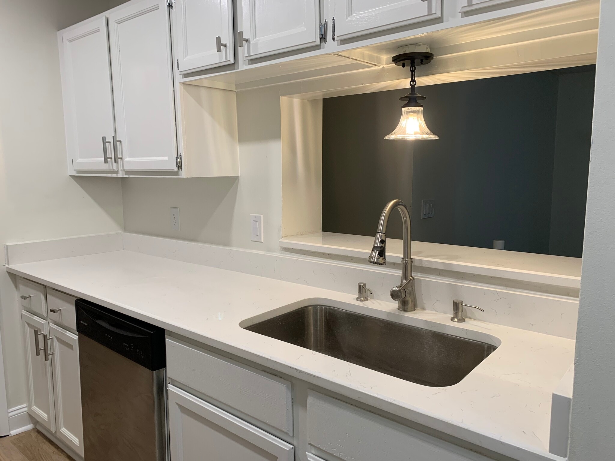 Building Photo - 524 Warm Springs Cir