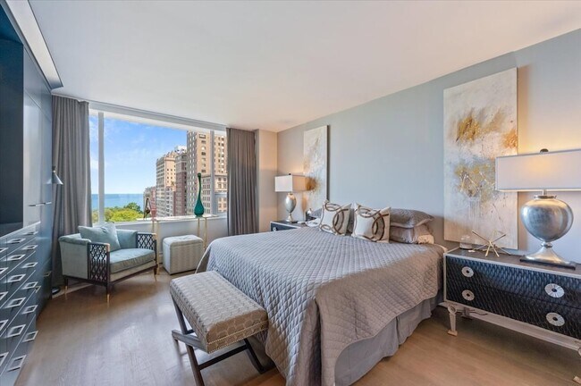 Building Photo - 1000 N Lake Shore Dr