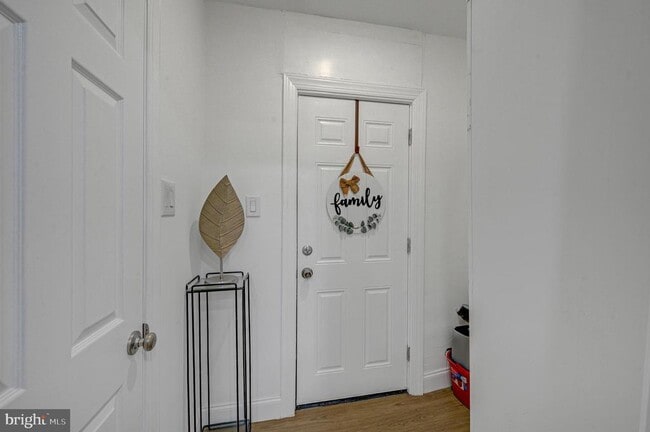 Building Photo - 623 Fitzgerald St