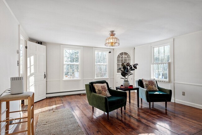 Building Photo - 25 Bulkeley Rd