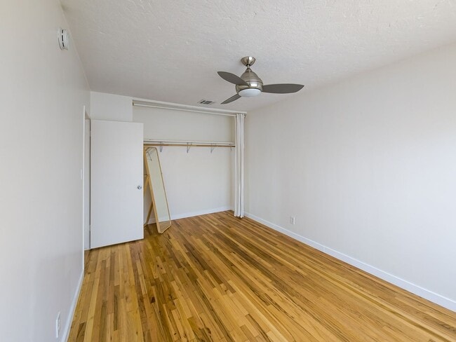 Building Photo - 2BD/1BA In LA's most Vibrant and Eclectic ...