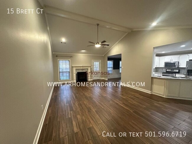 Building Photo - 15 Brett Ct