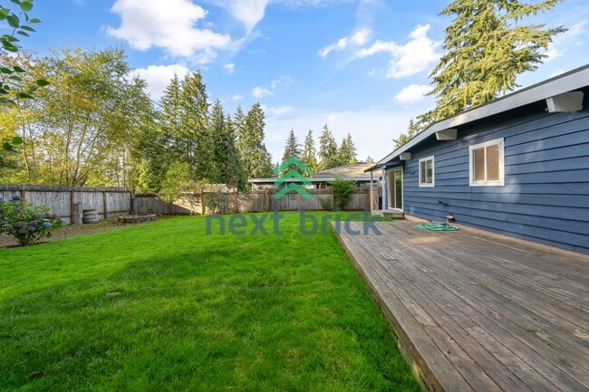 Building Photo - 2 Bed and 2 Bath Single Family is Available for Rent!