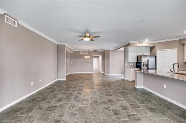 Building Photo - 15927 Grassland Ln