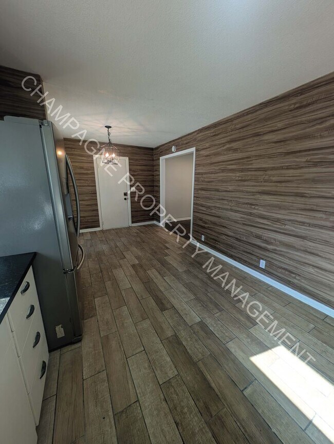 Building Photo - Unique single family home with second unit in finished basement