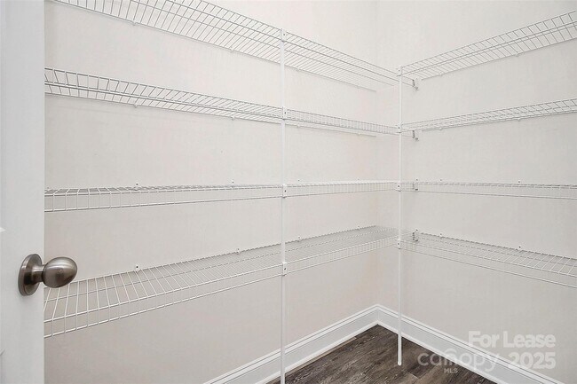 Building Photo - 10436 Glenmere Crk Cir