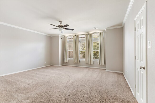 Building Photo - 2817 Shadow Woods Ct