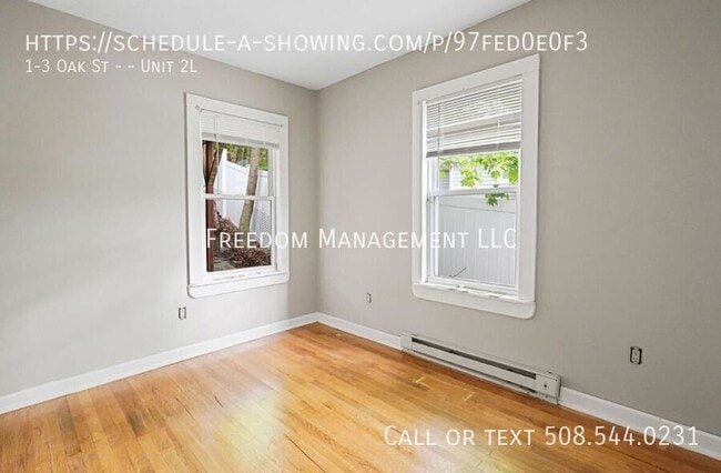 Building Photo - 1-3-3 Oak St