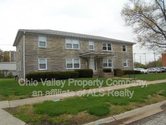 Building Photo - 2915 Abigail Dr