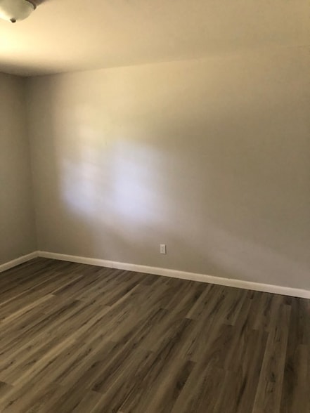 Building Photo - 50 Lc Dr