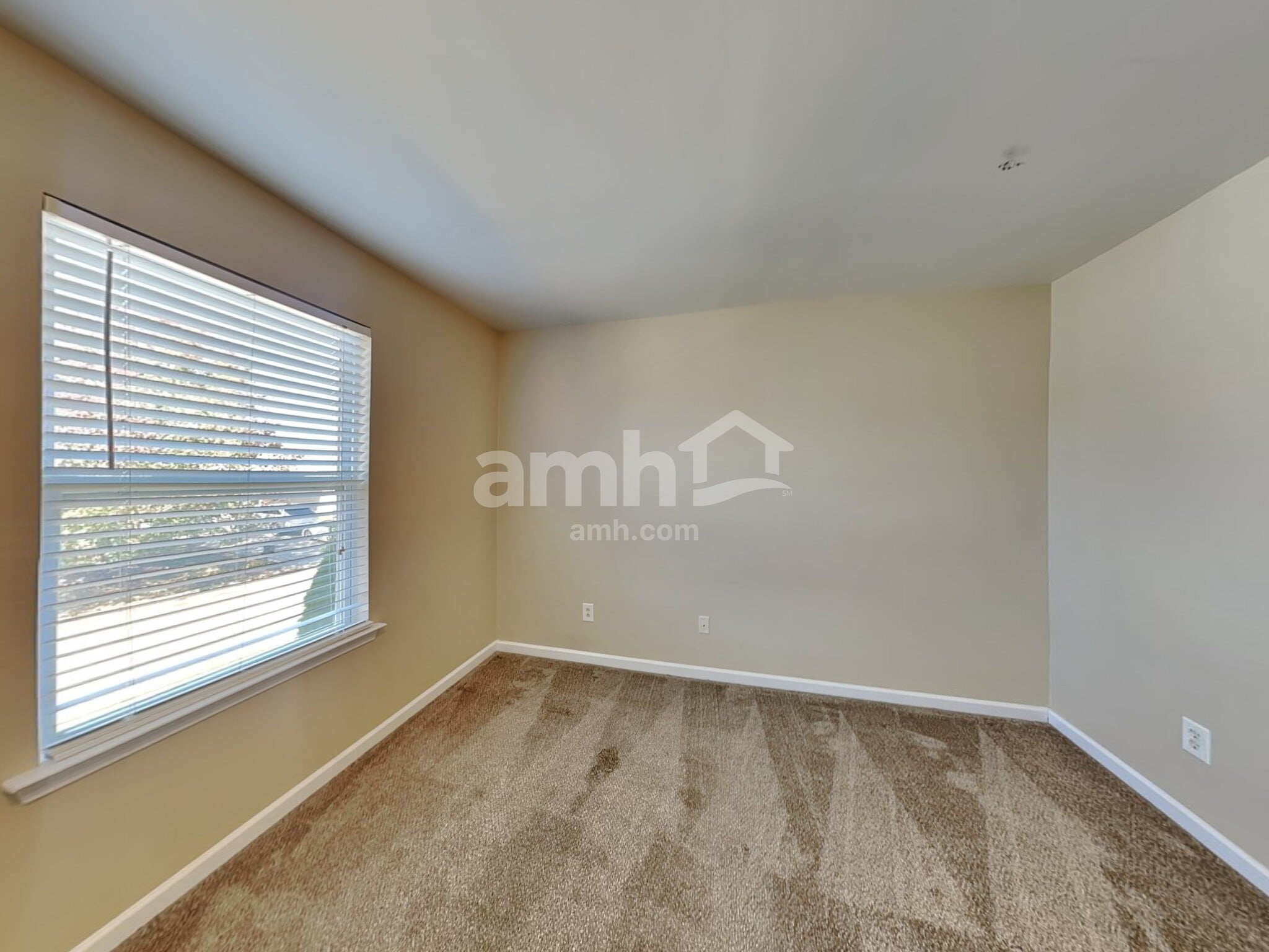 Building Photo - 612 Latimer Way