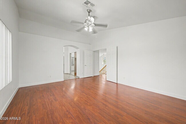 Building Photo - 3358 E Park Ave
