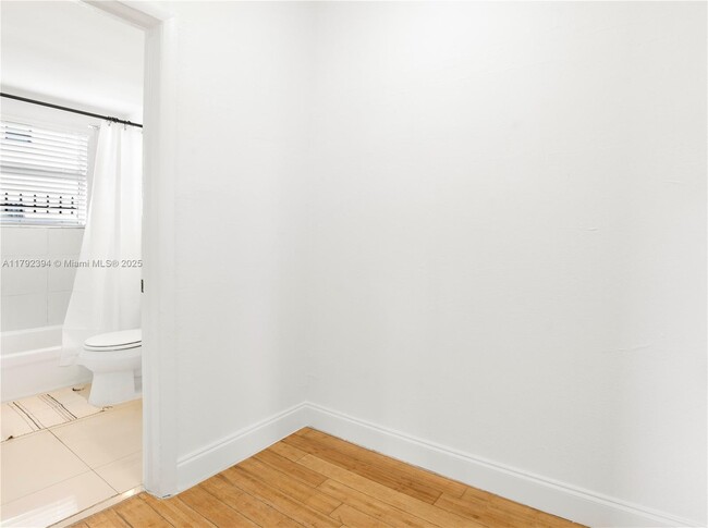 Building Photo - 8080 Tatum Waterway Dr