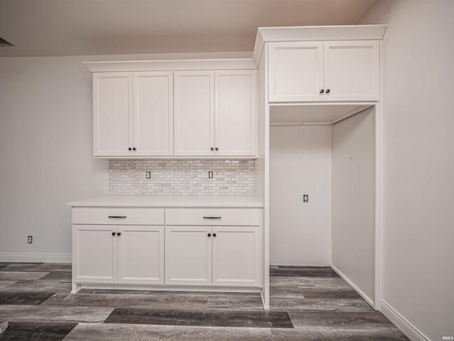 Building Photo - 3539 Sand Dr