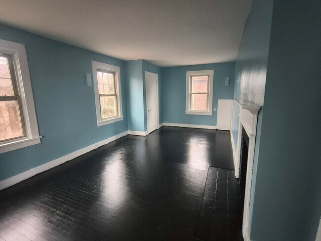 Building Photo - 800 Richford St