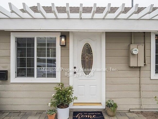 Building Photo - Great Home Near Downtown Monterey With Fenced Back Yard