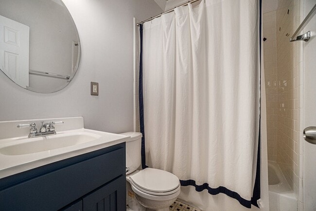 Building Photo - Charleston-Style East Atlanta Entertainer'...