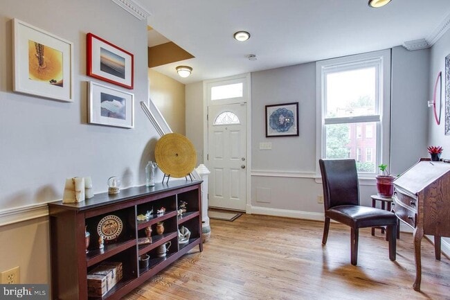 Building Photo - 1523 6th St NW