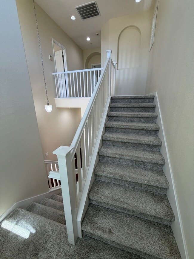 Building Photo - 5028 Ocean Ln