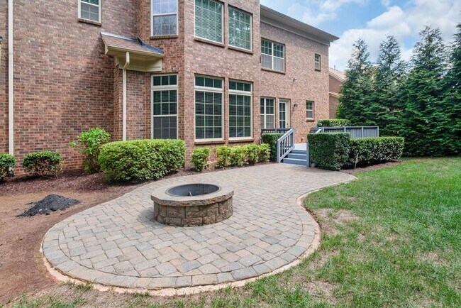 Building Photo - Stunning All-Brick Home in BridgeMill Community!