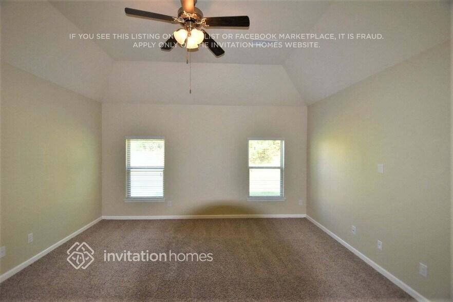 Building Photo - 1709 Misselthrush Ln