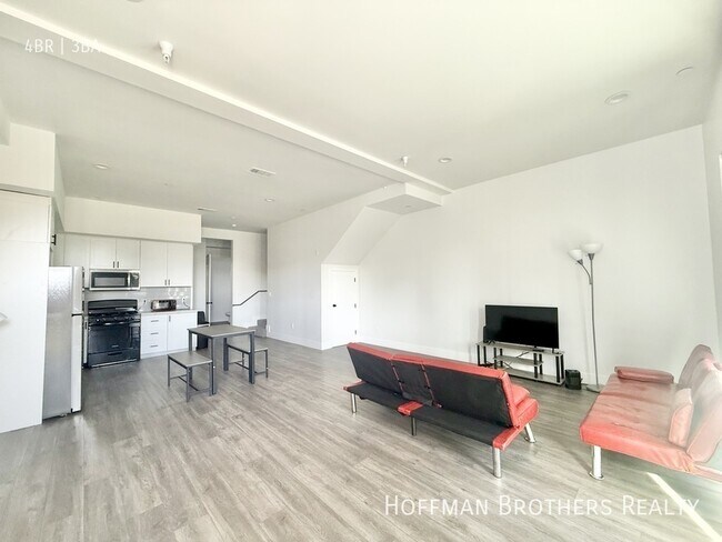 Building Photo - 6905 Ben Ave