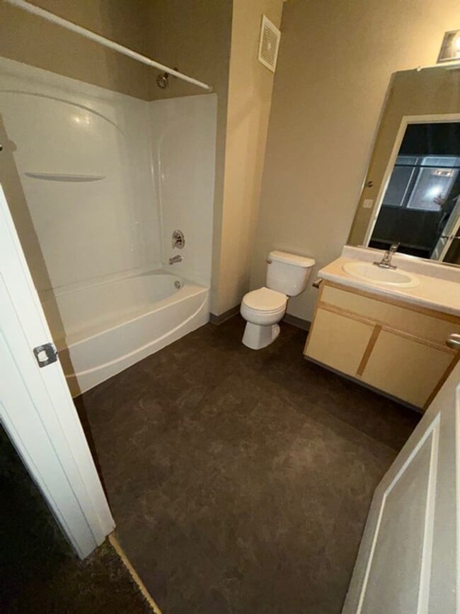 Building Photo - Discover Your Dream Condo with Stunning Mountain Views a 1 Car Garage & Covered carport in NW Ren...