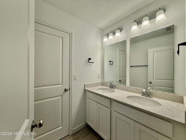 Building Photo - 4033 Haydon Burns Pl